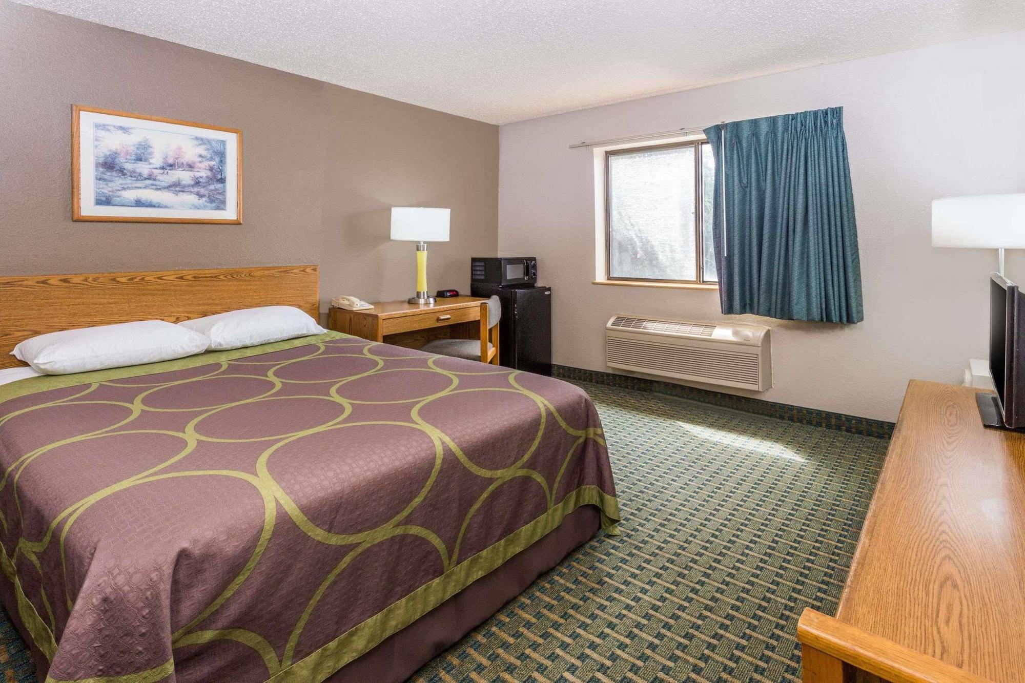 Super 8 By Wyndham St. Charles Hotell Saint Charles Eksteriør bilde